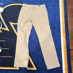 Vineyard vines khakis 30 x32